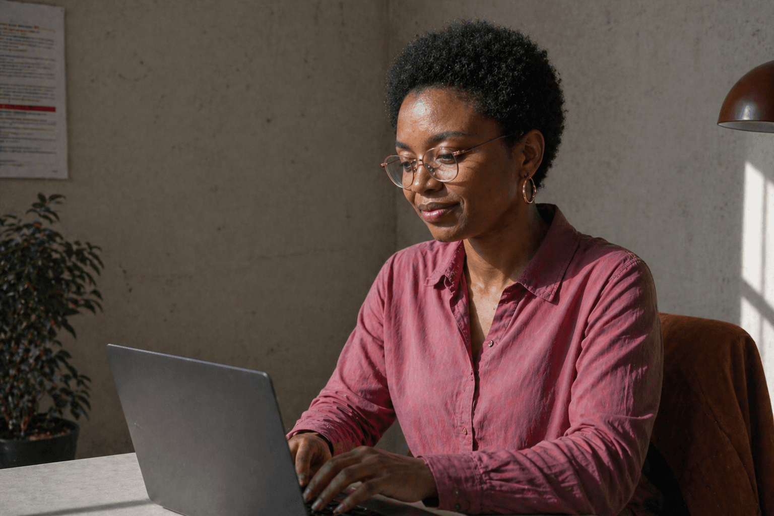 CRM operator working from a laptop